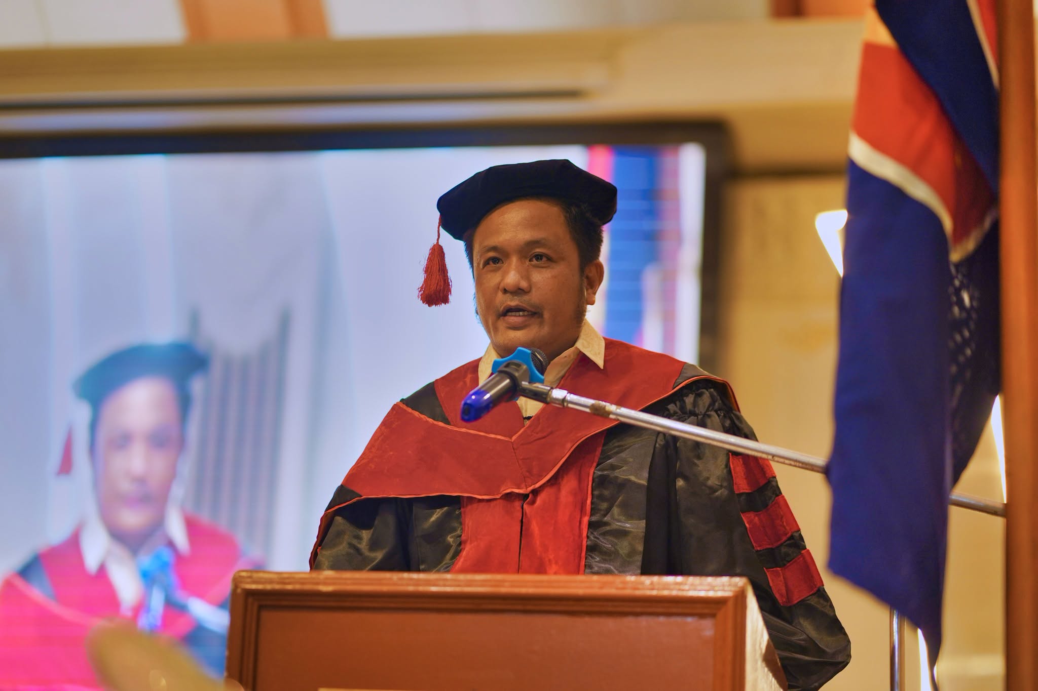 24TH-GRAD-COL-PHOTOSET photo 88